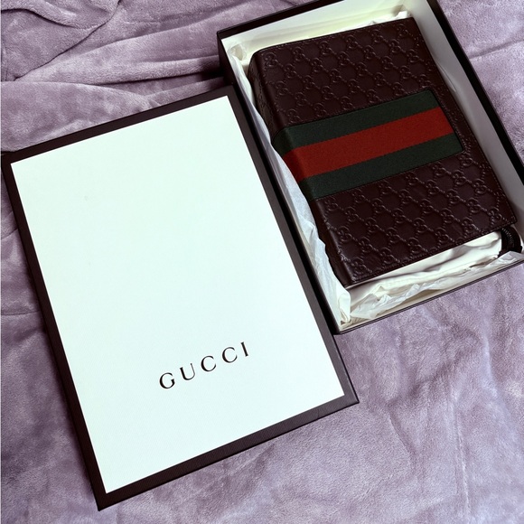 GUCCI - GG POUCH EMBOSSED LEATHER - DARK BROWN WITH RED & GREEN STRIPES - Picture 8 of 8
